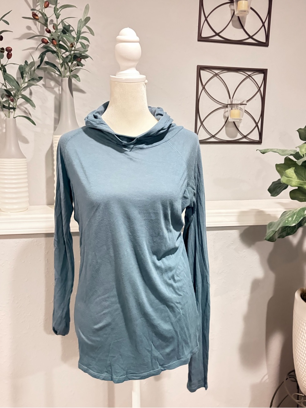 Mono B Teal Blue Lightweight Hooded Long-Sleeve Top
